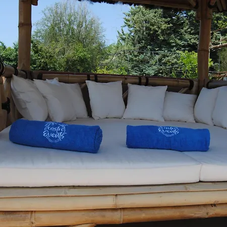 Chateau De Montchoisy 4* Chezelle