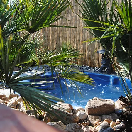 Chateau De Montchoisy Pensjonat 4*