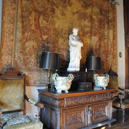 Chateau De Montchoisy بيت ضيافة
