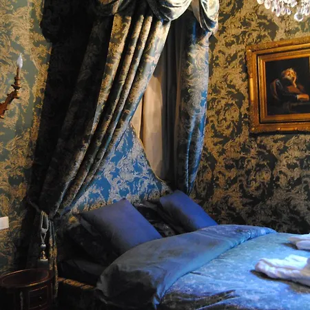 Pensjonat Chateau De Montchoisy 4*